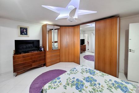 Casa à venda com 310m², 4 quartos e 2 vagas Casa à venda com 310m², 4 quartos e 2 vagasSuíte 2