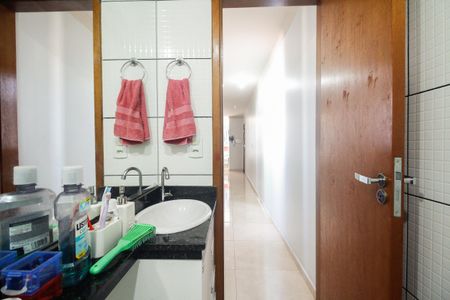 Apartamento à venda com 45m², 2 quartos e 1 vaga Apartamento à venda com 45m², 2 quartos e 1 vagaBanheiro