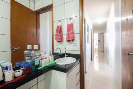 Apartamento à venda com 45m², 2 quartos e 1 vaga Apartamento à venda com 45m², 2 quartos e 1 vagaBanheiro