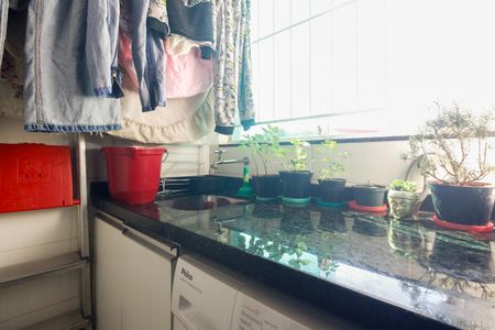 Apartamento à venda com 45m², 2 quartos e 1 vaga Apartamento à venda com 45m², 2 quartos e 1 vagaÁrea de Serviço