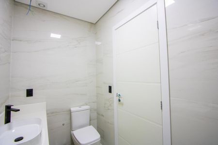 Casa à venda com 262m², 3 quartos e 3 vagasBanheiro do quarto 3