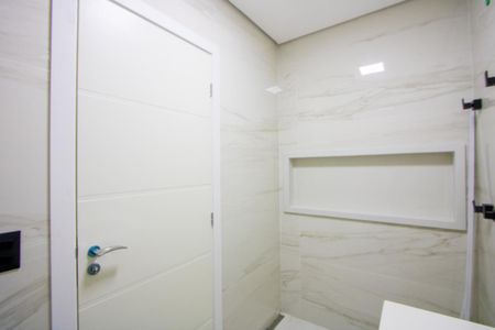 Casa à venda com 262m², 3 quartos e 3 vagasBanheiro do quarto 3