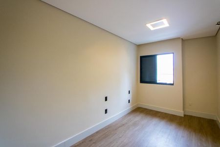 Casa à venda com 262m², 3 quartos e 3 vagasQuarto 3 - Suíte