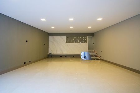 Casa à venda com 262m², 3 quartos e 3 vagasSala