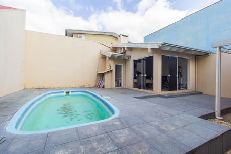 Casa à venda com 175m², 4 quartos e 2 vagasQuintal