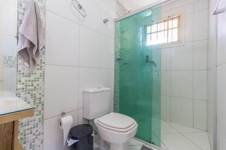 Casa à venda com 175m², 4 quartos e 2 vagasBanheiro 1