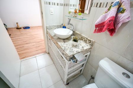 Casa à venda com 184m², 5 quartos e 3 vagas Casa à venda com 184m², 5 quartos e 3 vagasPia