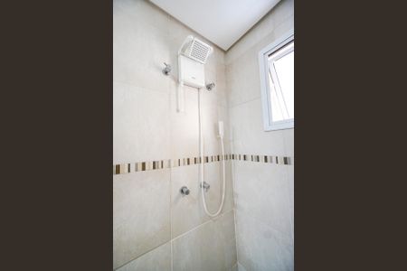 Casa à venda com 184m², 5 quartos e 3 vagas Casa à venda com 184m², 5 quartos e 3 vagasChuveiro