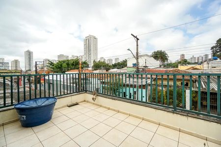 Casa à venda com 184m², 5 quartos e 3 vagas Casa à venda com 184m², 5 quartos e 3 vagasTerraço