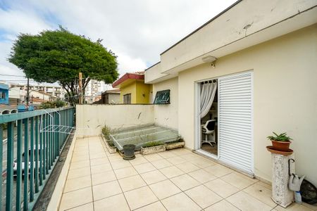 Casa à venda com 184m², 5 quartos e 3 vagas Casa à venda com 184m², 5 quartos e 3 vagasTerraço