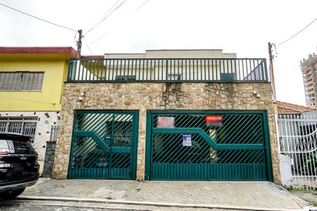 Casa à venda com 184m², 5 quartos e 3 vagas Casa à venda com 184m², 5 quartos e 3 vagasFachada