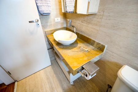 Casa à venda com 184m², 5 quartos e 3 vagas Casa à venda com 184m², 5 quartos e 3 vagasPia