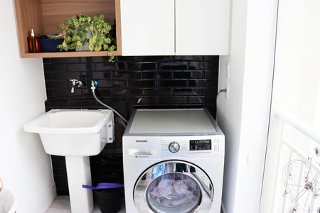 Apartamento à venda com 70m², 1 quarto e 1 vagaÁrea de Serviço