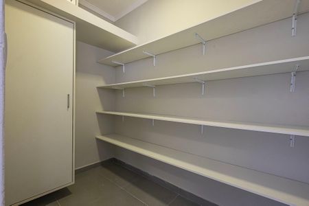 Apartamento para alugar com 115m², 3 quartos e 1 vaga Apartamento para alugar com 115m², 3 quartos e 1 vagaÁrea de Serviço - Quarto