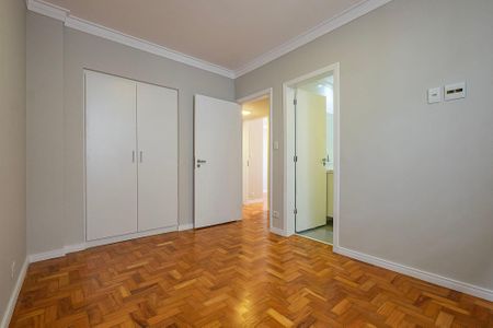 Apartamento para alugar com 115m², 3 quartos e 1 vaga Apartamento para alugar com 115m², 3 quartos e 1 vagaSuíte