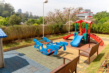 Apartamento à venda com 40m², 1 quarto e 1 vaga Apartamento à venda com 40m², 1 quarto e 1 vagaÁrea comum - Playground