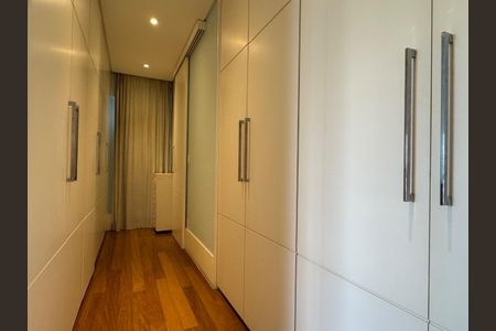 Apartamento à venda com 211m², 4 quartos e 3 vagas Apartamento à venda com 211m², 4 quartos e 3 vagasFoto 11