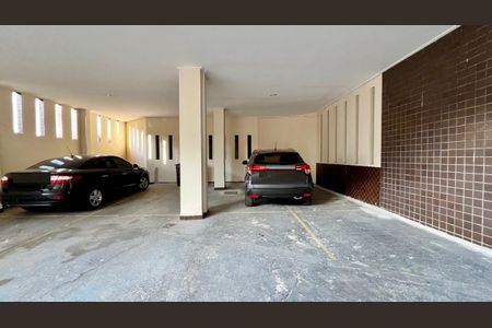 Apartamento à venda com 260m², 4 quartos e 2 vagas Apartamento à venda com 260m², 4 quartos e 2 vagasGaragem