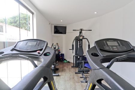 Apartamento à venda com 74m², 3 quartos e 1 vaga Apartamento à venda com 74m², 3 quartos e 1 vagaÁrea comum - Academia