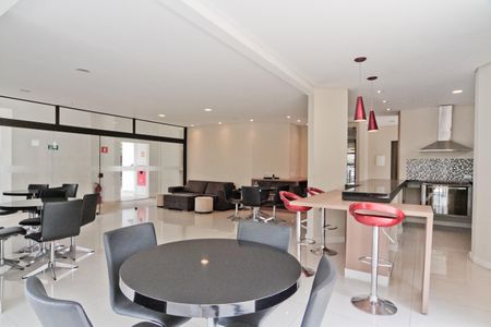 Apartamento à venda com 74m², 3 quartos e 1 vaga Apartamento à venda com 74m², 3 quartos e 1 vagaÁrea comum - Salão de festas