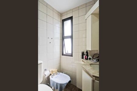 Apartamento à venda com 74m², 3 quartos e 1 vaga Apartamento à venda com 74m², 3 quartos e 1 vagaBanheiro da Suíte