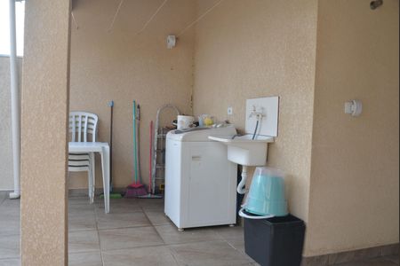 Apartamento à venda com 100m², 2 quartos e 1 vagaÁrea de Serviço