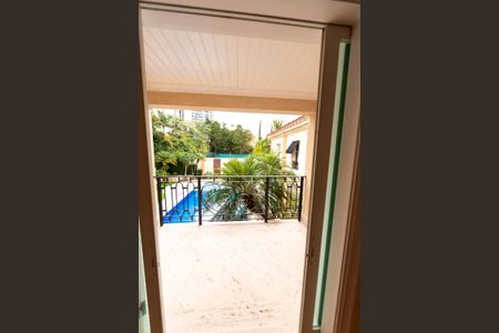 Casa de condomínio à venda com 880m², 7 quartos e 8 vagas Casa de condomínio à venda com 880m², 7 quartos e 8 vagasVaranda da Suíte 3