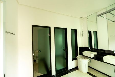 Casa de condomínio à venda com 880m², 7 quartos e 8 vagas Casa de condomínio à venda com 880m², 7 quartos e 8 vagasSauna