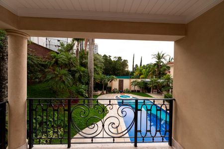 Casa de condomínio à venda com 880m², 7 quartos e 8 vagas Casa de condomínio à venda com 880m², 7 quartos e 8 vagasVaranda da Suíte 5