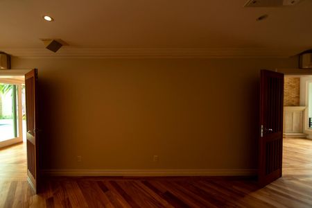 Casa de condomínio à venda com 880m², 7 quartos e 8 vagas Casa de condomínio à venda com 880m², 7 quartos e 8 vagasSala 2