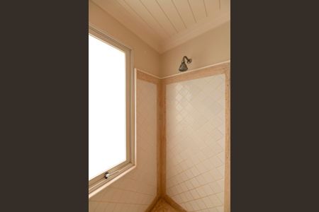 Casa de condomínio à venda com 880m², 7 quartos e 8 vagas Casa de condomínio à venda com 880m², 7 quartos e 8 vagasBanheiro da Suíte 3