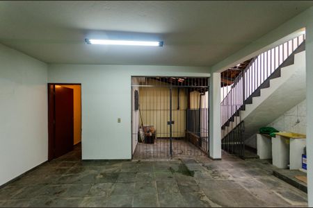 Casa à venda com 240m², 3 quartos e 5 vagas Casa à venda com 240m², 3 quartos e 5 vagasÁrea de Serviço