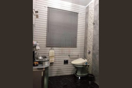 Casa à venda com 165m², 3 quartos e 3 vagas