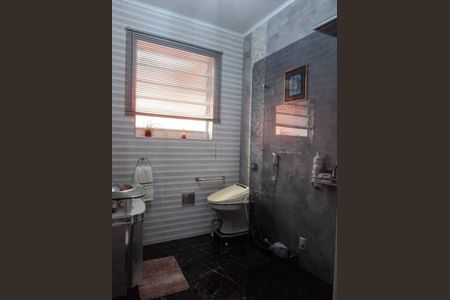 Casa à venda com 165m², 3 quartos e 3 vagas