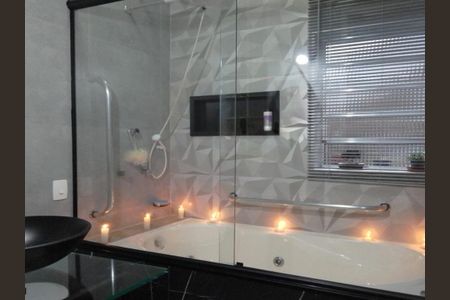 Casa à venda com 165m², 3 quartos e 3 vagas