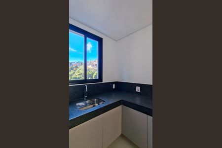 Apartamento à venda com 65m², 3 quartos e 2 vagasCozinha