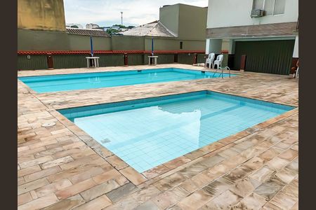 Apartamento à venda com 61m², 2 quartos e 1 vaga Apartamento à venda com 61m², 2 quartos e 1 vagaÁrea comum - Piscina