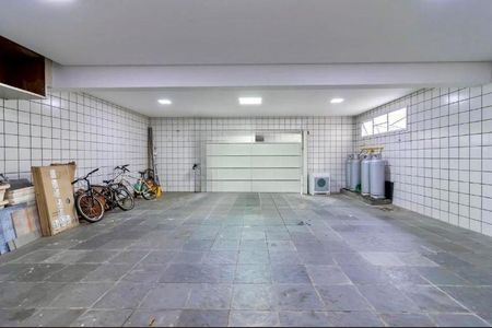 Casa à venda com 432m², 5 quartos e 5 vagas Casa à venda com 432m², 5 quartos e 5 vagasFoto 01