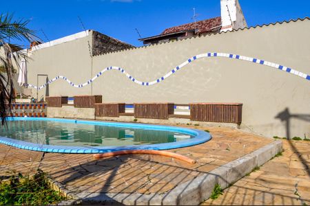 Casa de condomínio à venda com 219m², 4 quartos e 2 vagas Casa de condomínio à venda com 219m², 4 quartos e 2 vagasÁrea comum
