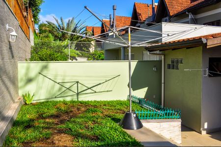 Casa de condomínio à venda com 219m², 4 quartos e 2 vagas Casa de condomínio à venda com 219m², 4 quartos e 2 vagasÁrea comum