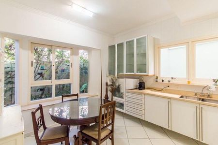 Casa à venda com 397m², 4 quartos e 3 vagas