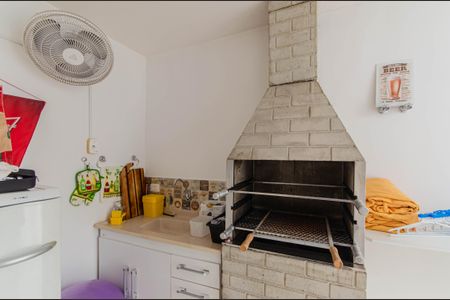 Casa à venda com 140m², 3 quartos e 2 vagas Casa à venda com 140m², 3 quartos e 2 vagasChurrasqueira