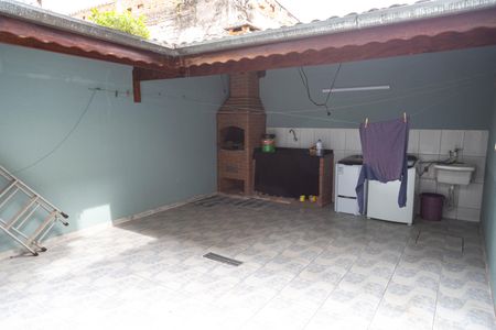 Casa à venda com 200m², 3 quartos e 4 vagas Casa à venda com 200m², 3 quartos e 4 vagasÁrea de Serviço
