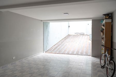 Casa à venda com 200m², 3 quartos e 4 vagas Casa à venda com 200m², 3 quartos e 4 vagasGaragem
