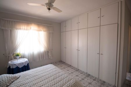 Casa à venda com 296m², 3 quartos e 3 vagasSuíte