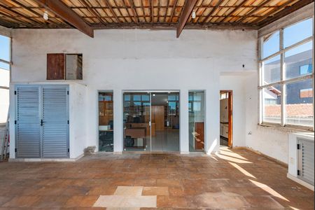 Casa à venda com 462m², 5 quartos e 4 vagasVaranda da Sala 4