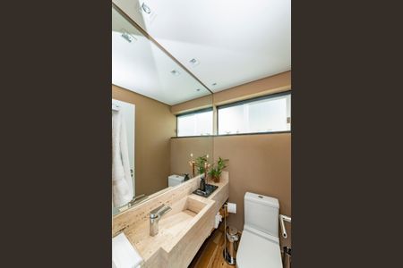 Casa à venda com 462m², 5 quartos e 4 vagasLavabo 1