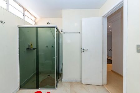 Casa à venda com 462m², 5 quartos e 4 vagasBanheiro Social 1