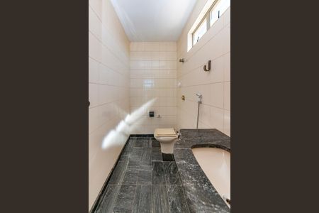 Casa à venda com 462m², 5 quartos e 4 vagasLavabo 2