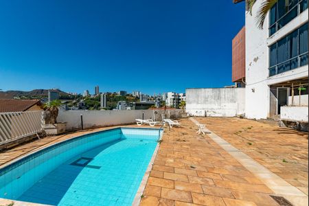 Casa à venda com 462m², 5 quartos e 4 vagasPiscina